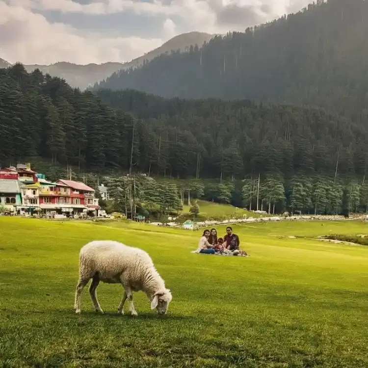 Dharamshala & Dalhousie Retreat