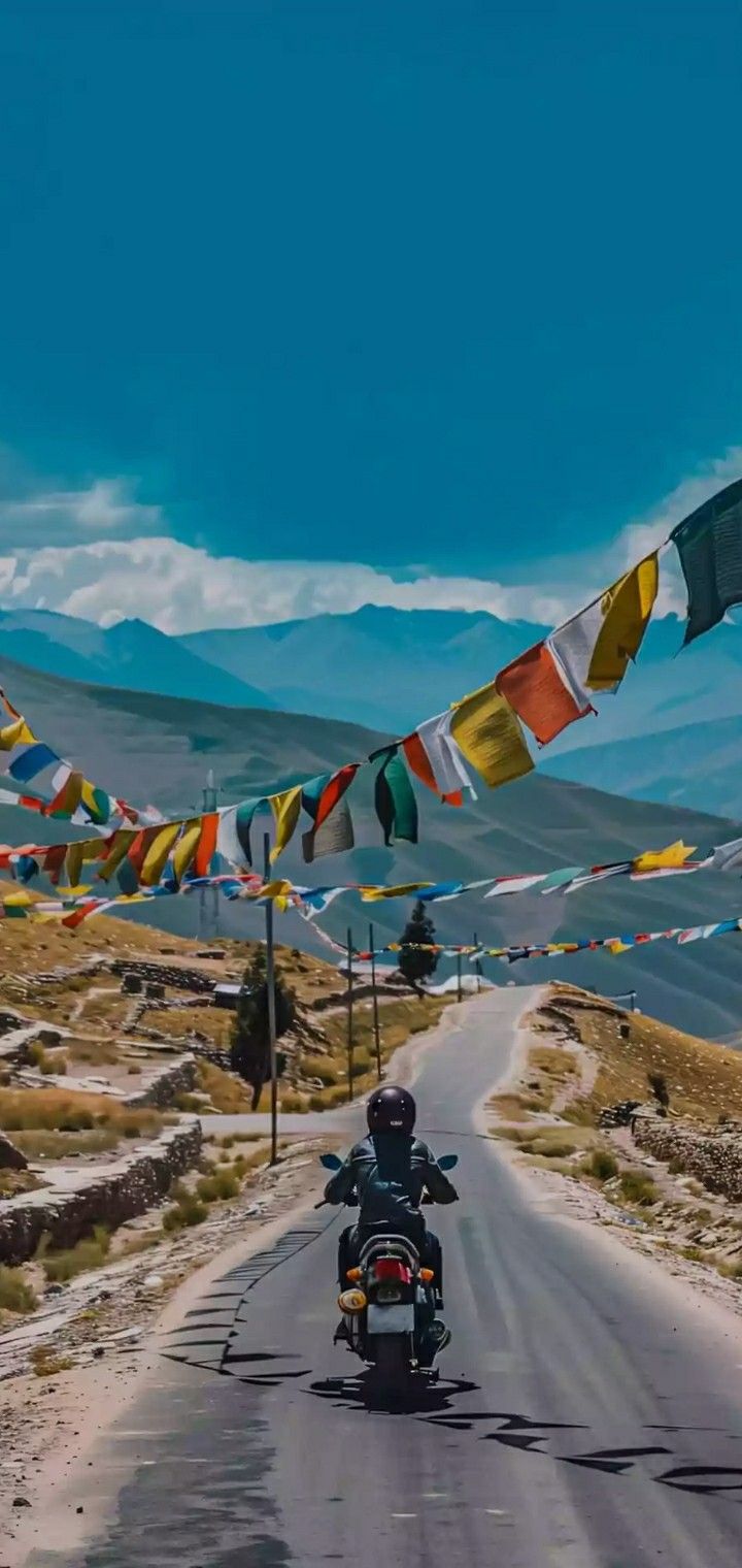 Leh to Nubra Valley